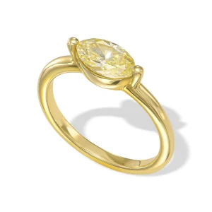 Pinky ring - Marquise